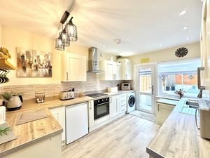 Photo 18- click for photo gallery